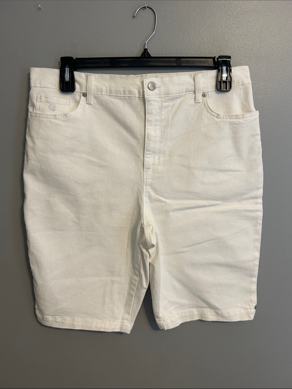 Gloria Vanderbilt White Denim Shorts